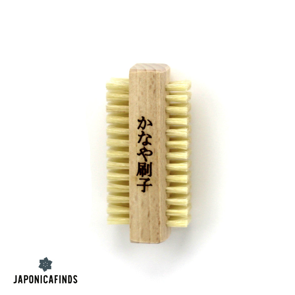 Saikai Kanaya Double-Sided Nail Brush